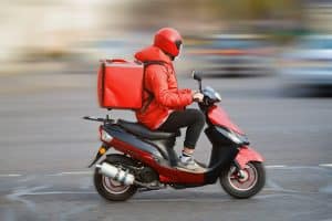 Comment choisir l’assurance scooter 50CC la plus rentable ?